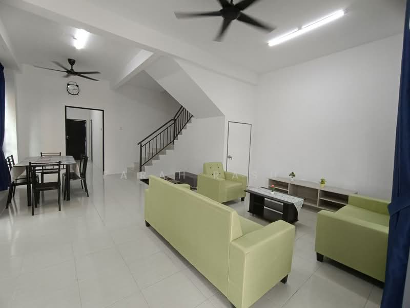 Rumah Teres 2 Tingkat untuk Disewa di Scientex Bandar Jasin (Jasin) - Farah Rasul - Living Room - PropertyGuru.com.my