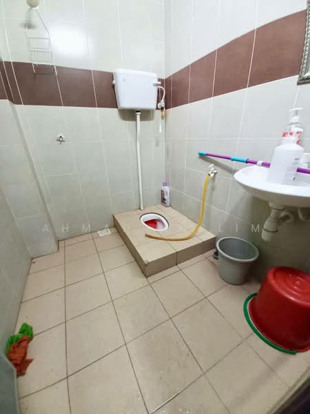 Rumah Berkembar untuk Dijual di Shah Alam (Selangor) - Ahmad Muslim - Bathroom - PropertyGuru.com.my