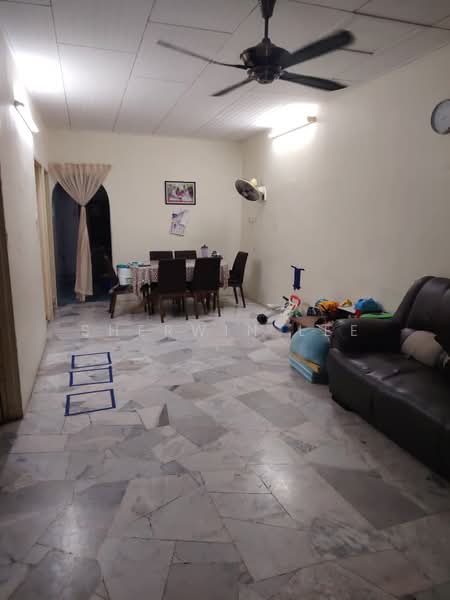 1-storey Terraced House for Rent in Taman Sentosa (Klang) - Sherwin Lee - Living Room - PropertyGuru.com.my