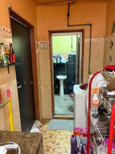 1-storey Terraced House for Sale in Taman Bukit Rawang Jaya (Rawang) - Kesavan Nair Gopal - Bathroom - PropertyGuru.com.my