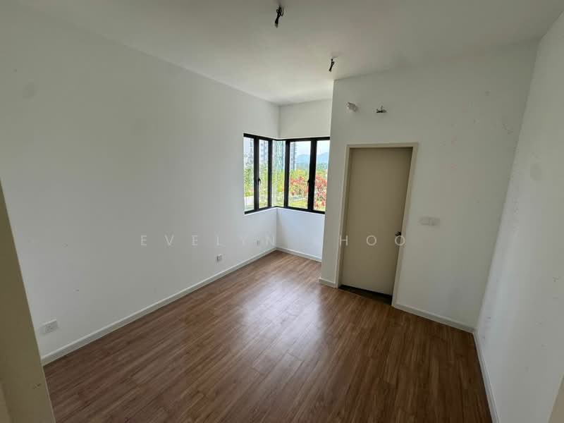 2-storey Terraced House for Sale in Bandar Gamuda Gardens (Rawang) - Evelyn Khoo - Room - PropertyGuru.com.my