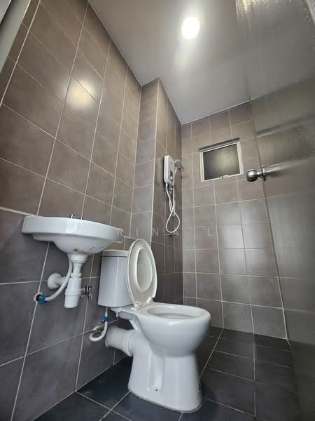 Apartment for Rent at Idaman Abadi - Katrina Lai - Bathroom - PropertyGuru.com.my