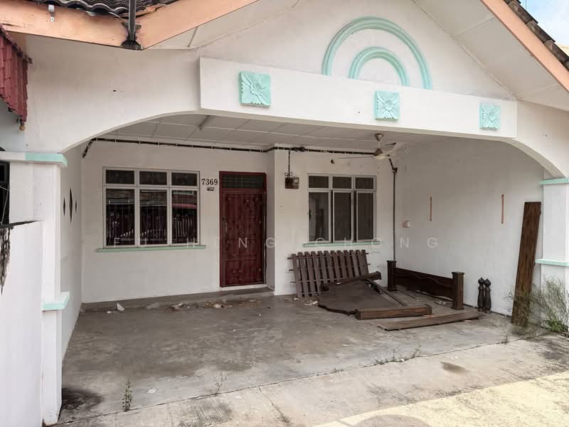 Rumah Teres 1 Tingkat untuk Dijual di Taman Sri Putri (Kulai) - Fu Heng Chong - Exterior - PropertyGuru.com.my