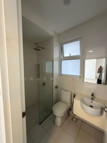 Service Residence for Sale at Eco Sky - Vincent Hoo - Bathroom - PropertyGuru.com.my