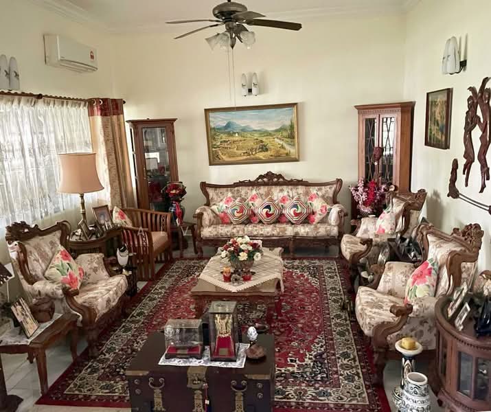 Semi-Detached House for Sale in Taman Lucky (Bangsar) - Alvin Seah - Living Room - PropertyGuru.com.my