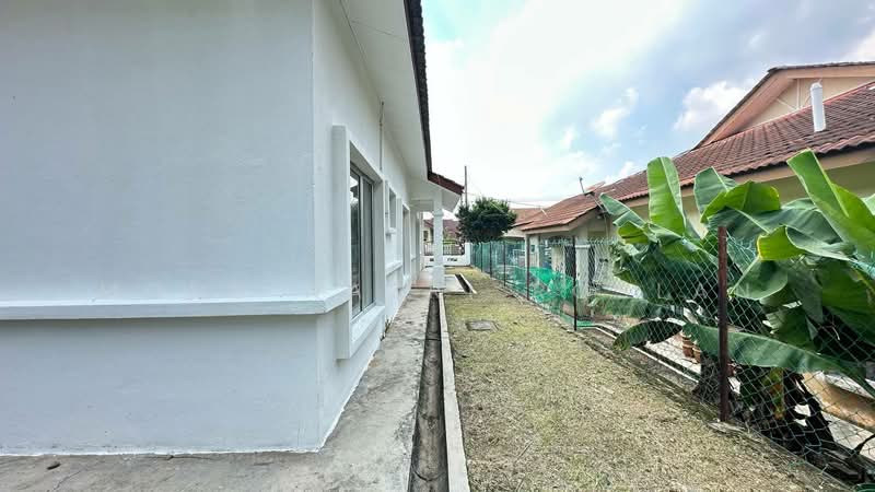 Semi-Detached House for Sale in Bandar Baru Salak Tinggi (Sepang) - Mohd Nazri Roslan - PropertyGuru.com.my