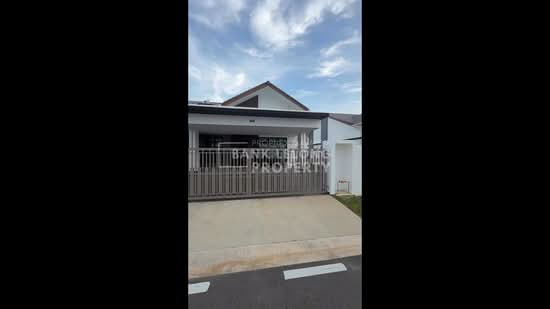Rumah Berkembar untuk Dijual di Bandar Putra (Kulai) - Fu Heng Chong - PropertyGuru.com.my