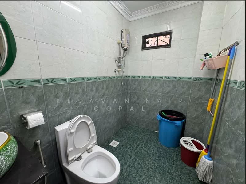 2-storey Terraced House for Sale in Jinjang (Kuala Lumpur) - Kesavan Nair Gopal - Bathroom - PropertyGuru.com.my