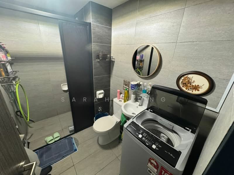 Service Residence for Rent at The New Duo @ Edumetro - Sarah Wong - Bathroom - PropertyGuru.com.my