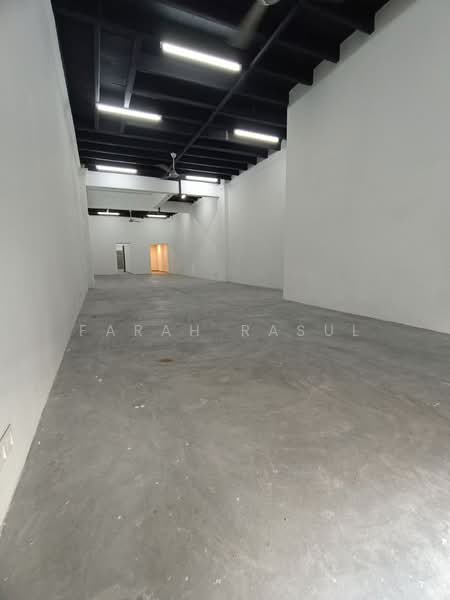Shop for Rent in Kampung Hulu (Melaka City) - Farah Rasul - Interior - PropertyGuru.com.my