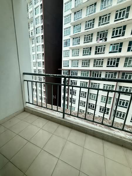 Apartment for Rent at Sri Samudera Apartment (Seaview Residence Suites) - Winnie Lau - Balcony - PropertyGuru.com.my