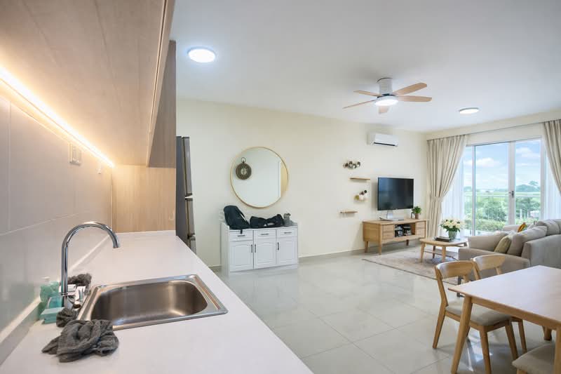 Service Residence for Rent at Pearl Suria - Jess Seah - Living Room - PropertyGuru.com.my