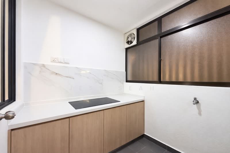 Service Residence for Rent at Pearl Suria - Jess Seah - Kitchen - PropertyGuru.com.my