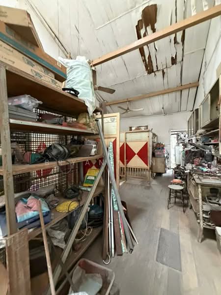 Shop for Sale in George Town (Penang) - Bryan Teng - Interior - PropertyGuru.com.my