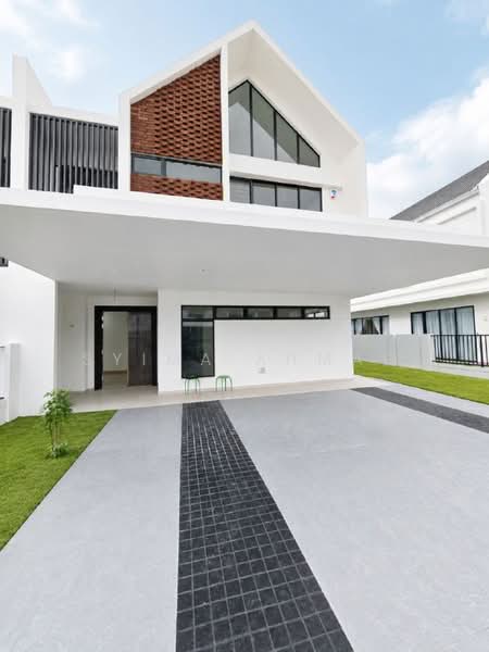 Semi-Detached House for Sale in Elmina (Shah Alam) - Syima Ahmad - Exterior - PropertyGuru.com.my