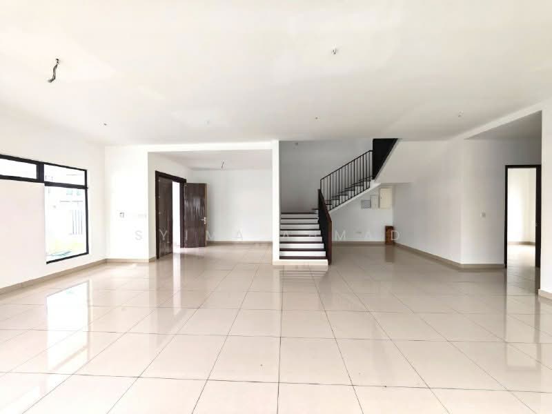 Semi-Detached House for Sale in Elmina (Shah Alam) - Syima Ahmad - Living Room - PropertyGuru.com.my