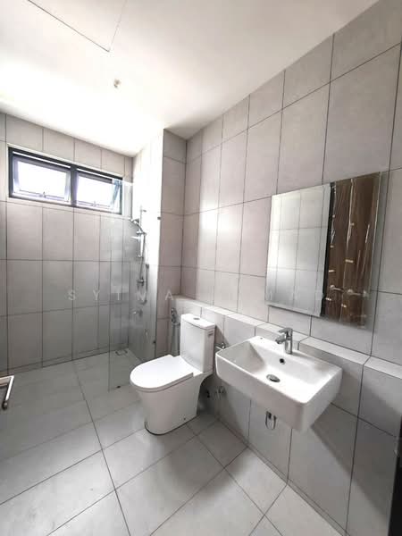 Semi-Detached House for Sale in Elmina (Shah Alam) - Syima Ahmad - Bathroom - PropertyGuru.com.my