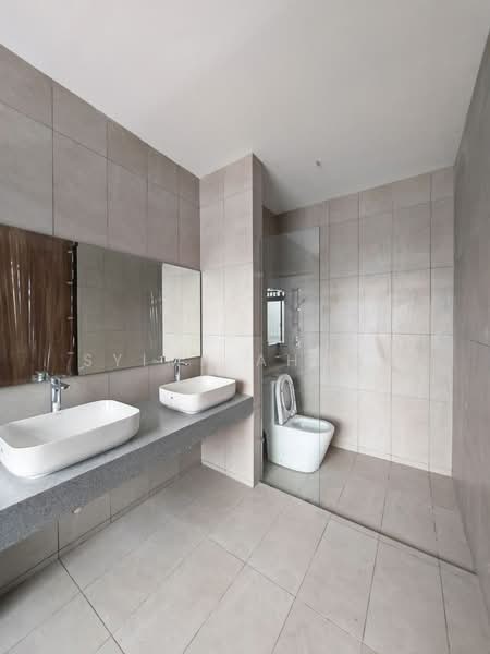 Semi-Detached House for Sale in Elmina (Shah Alam) - Syima Ahmad - Bathroom - PropertyGuru.com.my