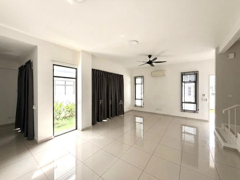 Semi-Detached House for Sale in Eco Grandeur (Puncak Alam) - Norafian SMH - Living Room - PropertyGuru.com.my