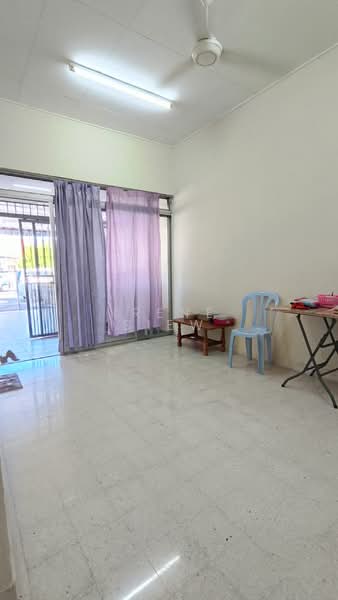 1-storey Terraced House for Sale in Taman Rasah Jaya (Rasah) - Irene Siew - Living Room - PropertyGuru.com.my