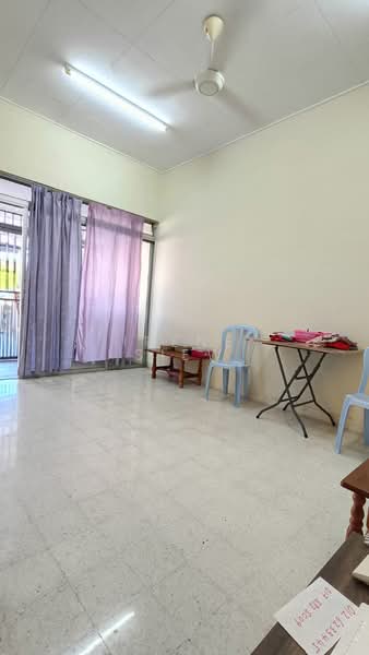 1-storey Terraced House for Sale in Taman Rasah Jaya (Rasah) - Irene Siew - Living Room - PropertyGuru.com.my