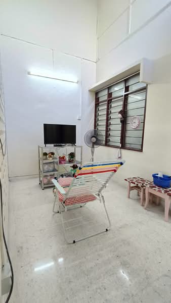 1-storey Terraced House for Sale in Taman Rasah Jaya (Rasah) - Irene Siew - Living Room - PropertyGuru.com.my