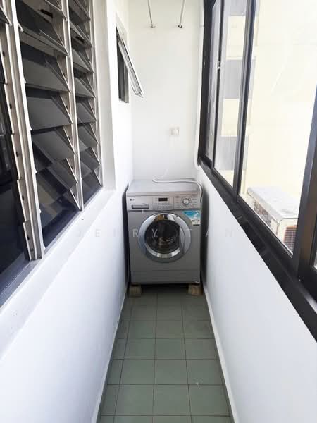 Kondominium untuk Disewa di N-Park Condominium - Jerry Tan - Balcony - PropertyGuru.com.my