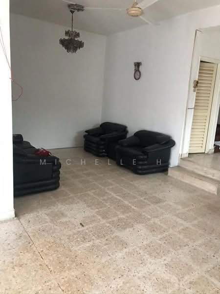 Rumah Teres 2 Tingkat untuk Dijual di Taman Ungku Tun Aminah (Skudai) - Michelle He - Living Room - PropertyGuru.com.my