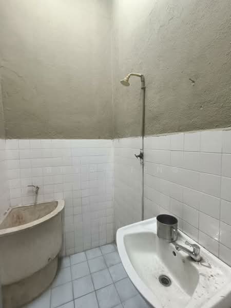 Shop for Rent in Simpang Ampat (Penang) - Bryan Teng - Bathroom - PropertyGuru.com.my