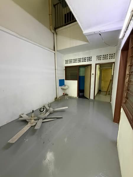 2-storey Terraced House for Rent in Taman Overseas Union (Taman Oug) (Jalan Klang Lama (Old Klang Road)) - Han . - Interior - PropertyGuru.com.my