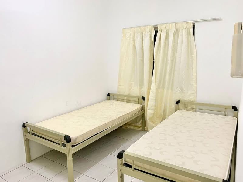 Apartment for Sale at Pangsapuri Cemara - EMA ALLANG - Bedroom - PropertyGuru.com.my