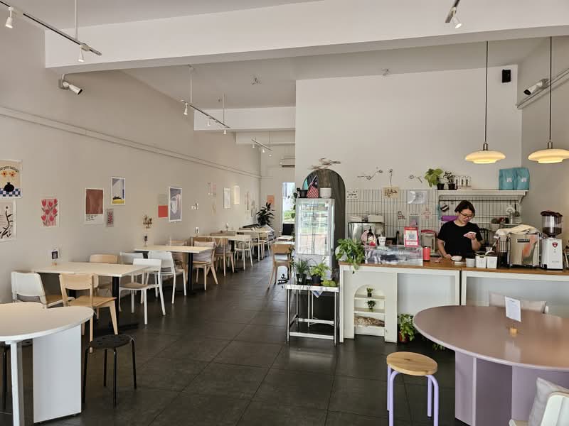 Servis Apartment untuk Disewa di Temasya 8 - Jimmy Ong - Restaurant - PropertyGuru.com.my
