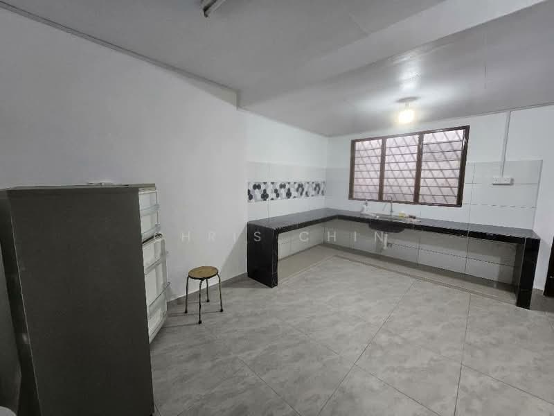 Rumah Teres 2 Tingkat untuk Disewa di Taman Johor Jaya (Johor Bahru) - Chris Chin - PropertyGuru.com.my