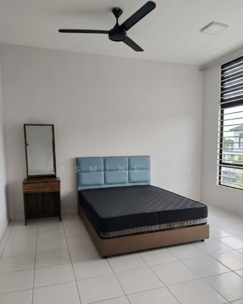 2-storey Terraced House for Rent in Puncak Alam (Selangor) - Jasmine Lee - Bedroom - PropertyGuru.com.my