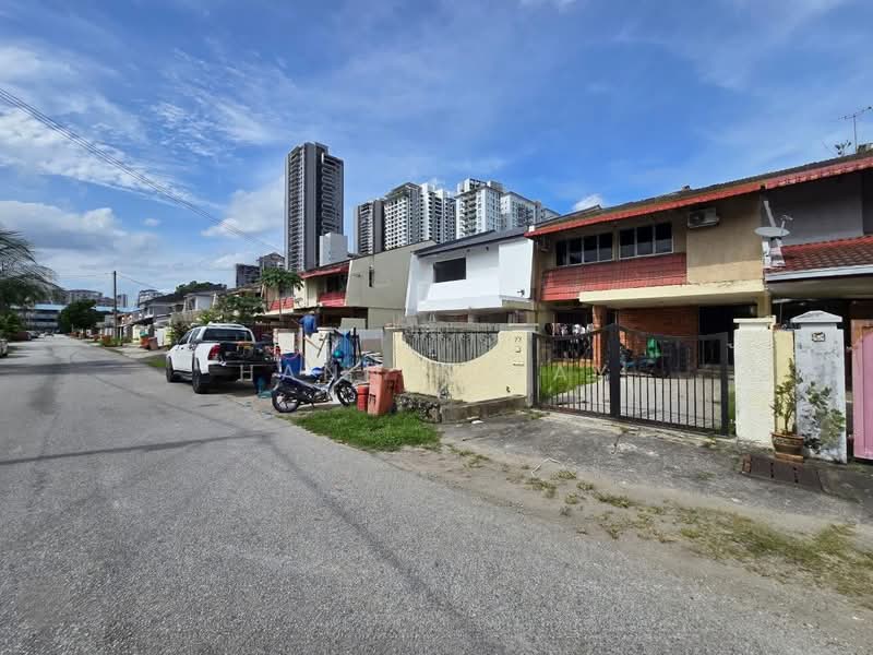 2-storey Terraced House for Sale in SS2 (Petaling Jaya) - Hannee Tay - Exterior - PropertyGuru.com.my