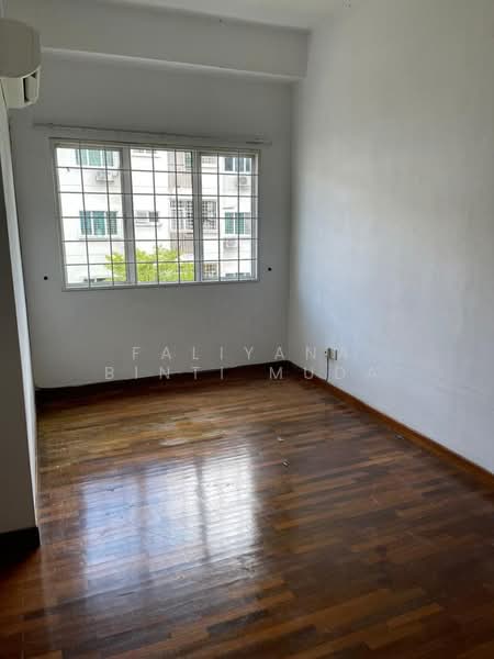 Rumah Bandar untuk Dijual di Taman Sungai Besi Indah (Seri Kembangan) - Faliyana binti Muda - PropertyGuru.com.my