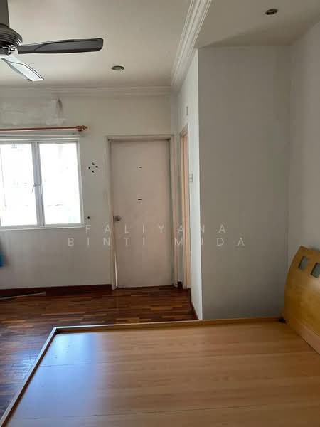 Rumah Bandar untuk Dijual di Taman Sungai Besi Indah (Seri Kembangan) - Faliyana binti Muda - PropertyGuru.com.my