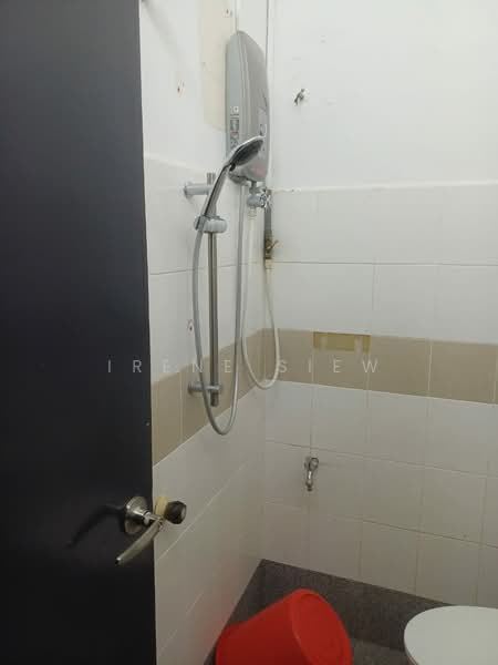 1-storey Terraced House for Sale in Taman Angsamas (Rasah) - Irene Siew - Bathroom - PropertyGuru.com.my