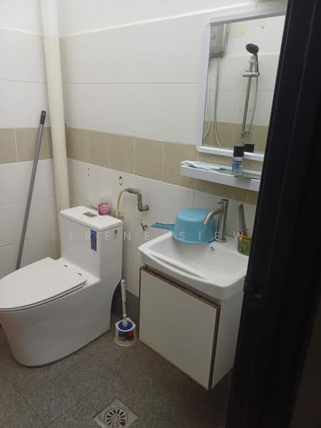 1-storey Terraced House for Sale in Taman Angsamas (Rasah) - Irene Siew - Bathroom - PropertyGuru.com.my