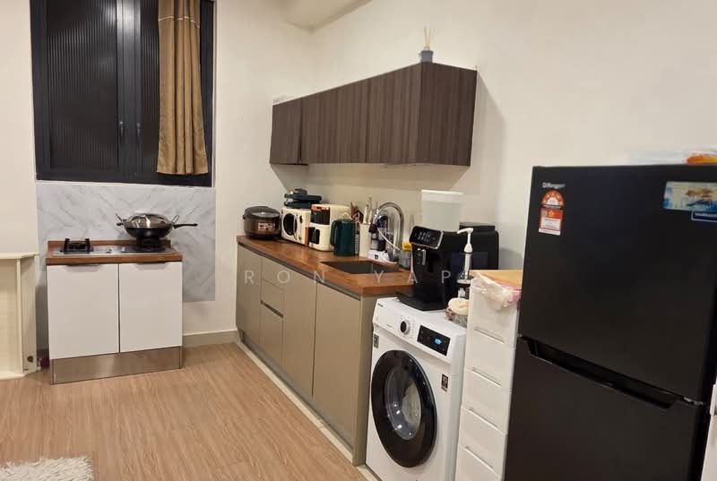 Servis Apartment untuk Dijual di Henna Residence  @ The Quartz WM - Ron Yap - Kitchen - PropertyGuru.com.my