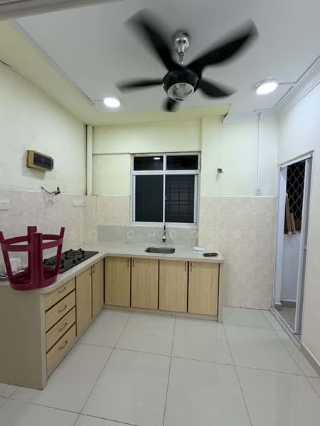 Apartment for Rent at Taman Seri Sari (Sunshine Garden) - SC Choong - Kitchen - PropertyGuru.com.my