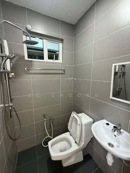 Apartment for Rent at Taman Seri Sari (Sunshine Garden) - SC Choong - Bathroom - PropertyGuru.com.my