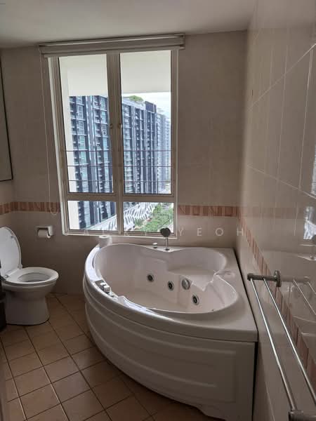 Kondominium untuk Disewa di Putra Marine Resort - Jacky Yeoh - Bathroom - PropertyGuru.com.my