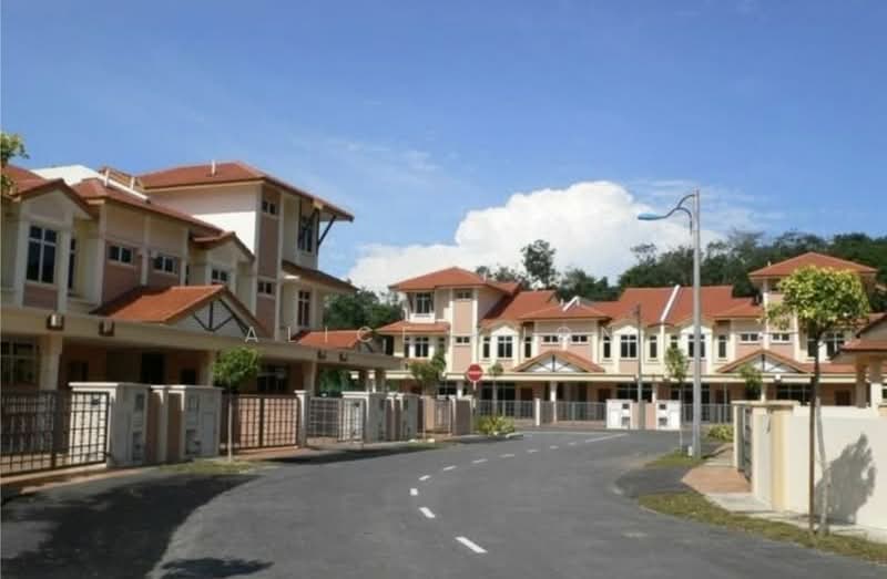Rumah Teres 2 Tingkat untuk Dijual di Tiara Putra (Sungai Buloh) - Alice Kuon - Exterior - PropertyGuru.com.my