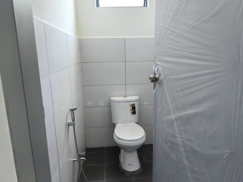 Shop / Office for Rent in Taman Satu Krubong (Krubong) - HG KOH - Bathroom - PropertyGuru.com.my
