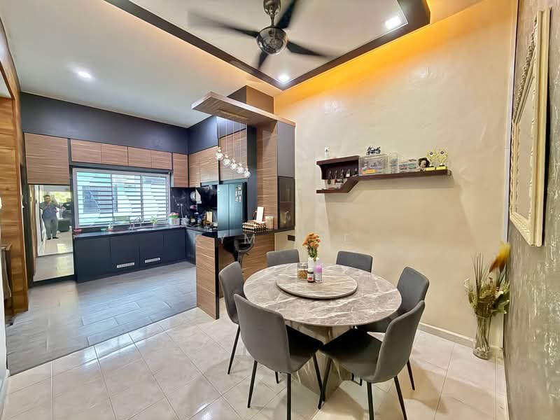 Rumah Teres 1 Tingkat untuk Dijual di Taman Pulai Utama (Skudai) - Kym Kee - Kitchen - PropertyGuru.com.my