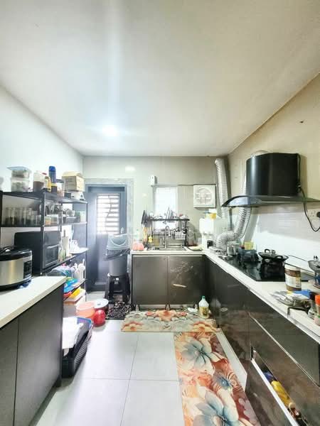 2-storey Terraced House for Sale in Rawang Perdana (Rawang) - May Liong - Kitchen - PropertyGuru.com.my