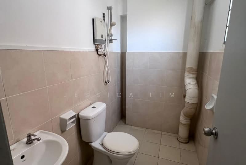Servis Apartment untuk Dijual di Beverly Tower @ Plaza Medan Putra - Jessica Lim - Bathroom - PropertyGuru.com.my