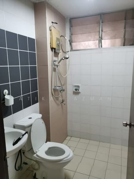 Condominium for Rent at Cyberia Smart Homes - Atikah Azman - Bathroom - PropertyGuru.com.my