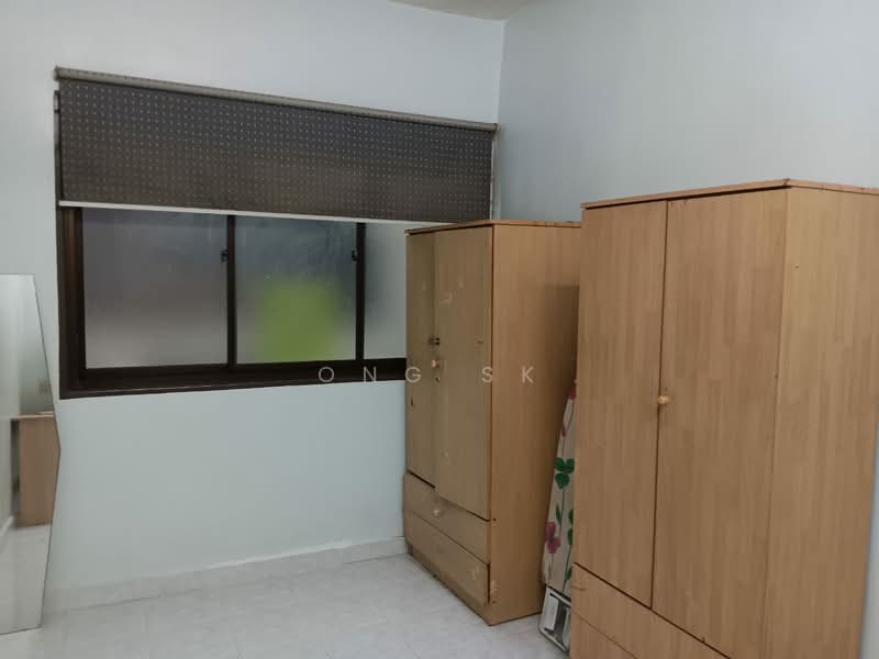 Pangsapuri untuk Disewa di Pangsapuri Seri Gembira - Ong SK - Bedroom - PropertyGuru.com.my